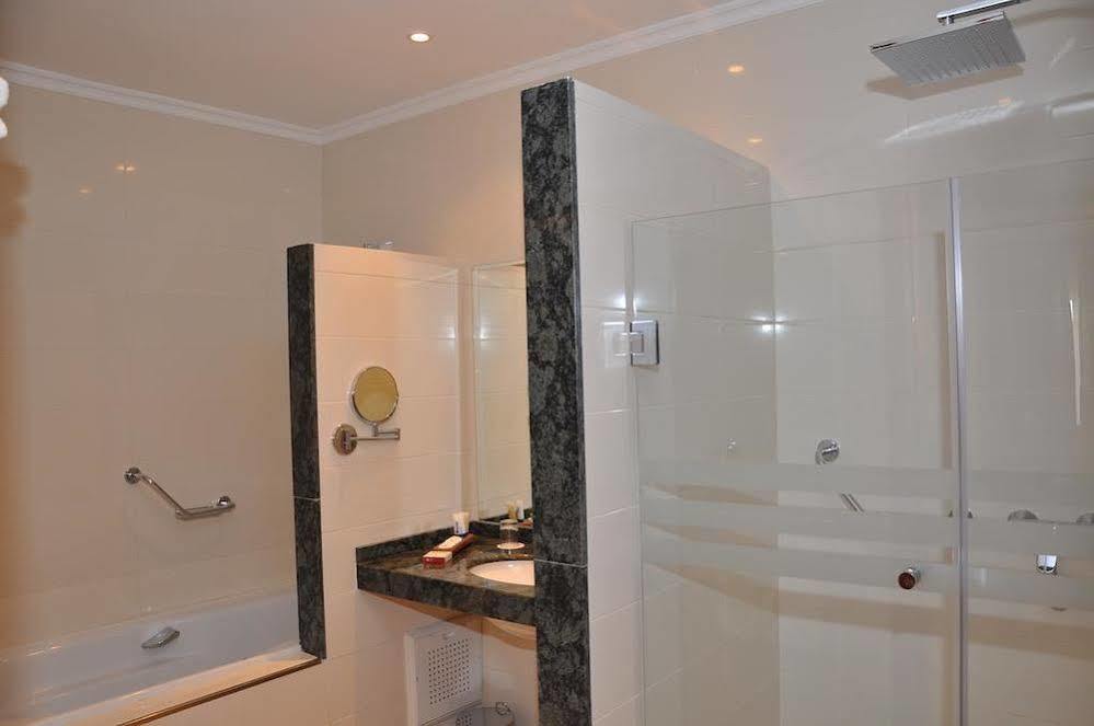Across Hotels & Spa Fez Buitenkant foto